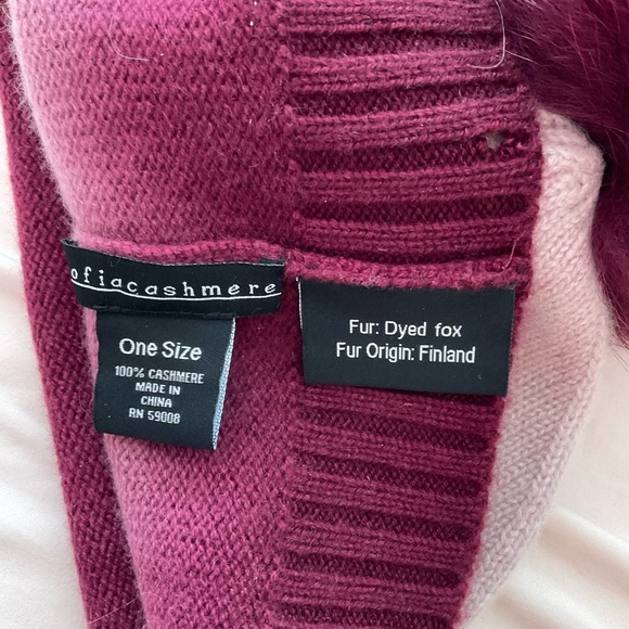 NWOT Sofia Cashmere Luxurious grade Cashmere.Dyed Fox Fur Super soft. So yummy. main image 5